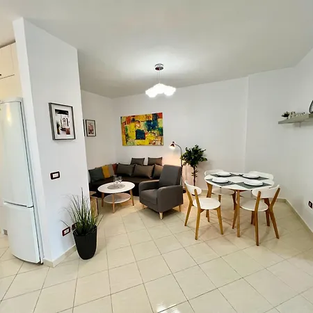  With Roof Terrace 901
