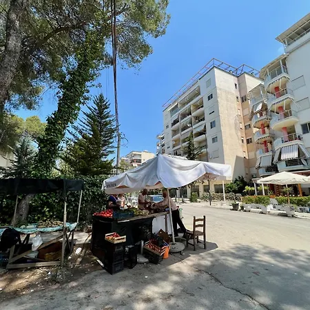 With Roof Terrace 901
